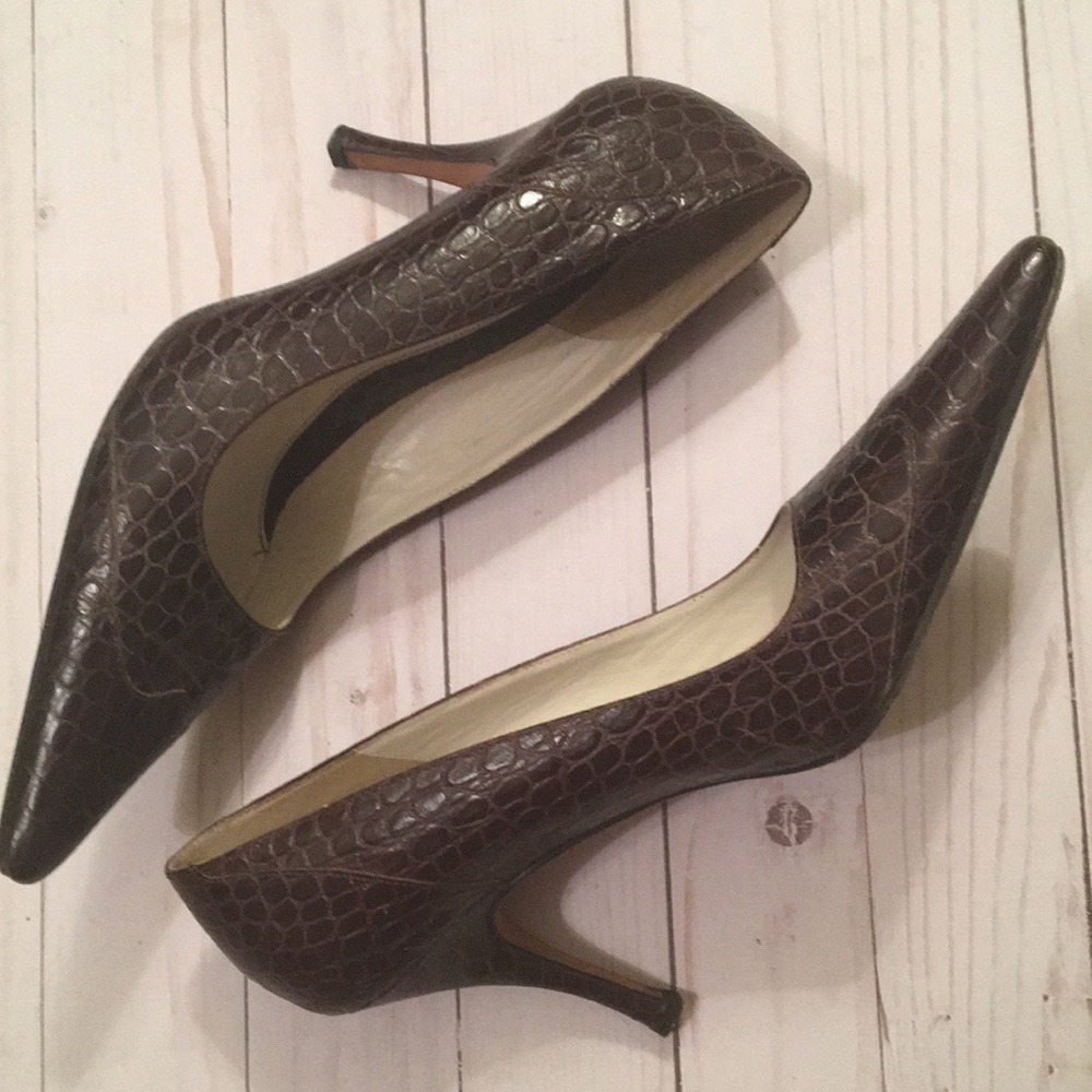 Banana Republic croco embossed brown heels size 10